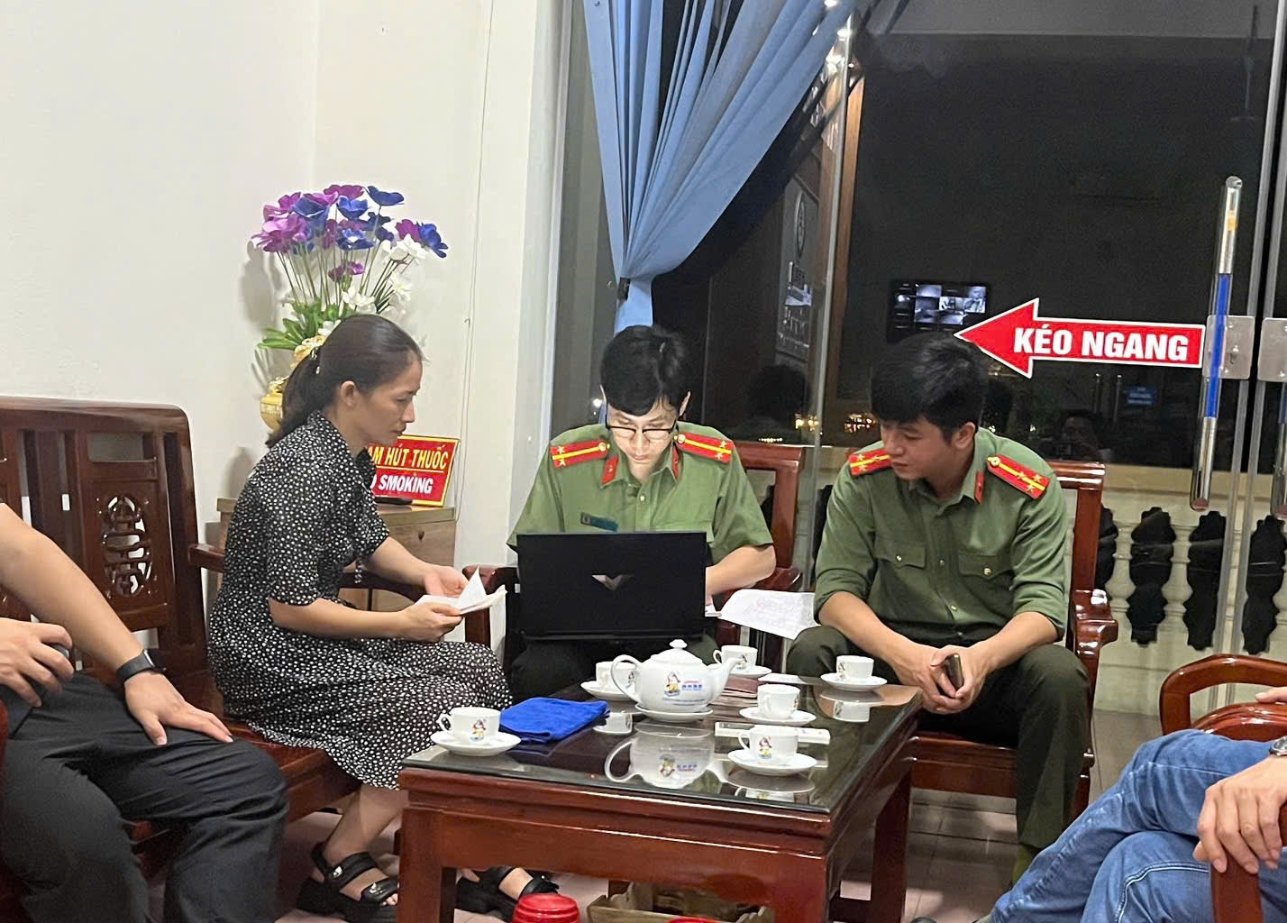 Bộ Công an ban hành Thông tư 87/2026/TT-BCA ngày 09/6/2026 quy định cách thức thực hiện khai báo, tiếp nhận thông tin tạm trú của người nước ngoài tại Việt Nam